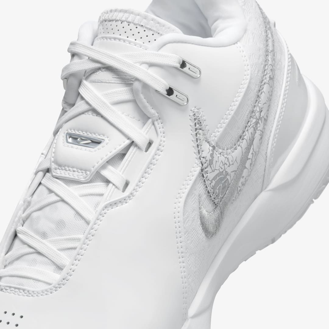 NIKE LEBRON NXXT GEN AMPD EP WHITE METALLIC SILVER