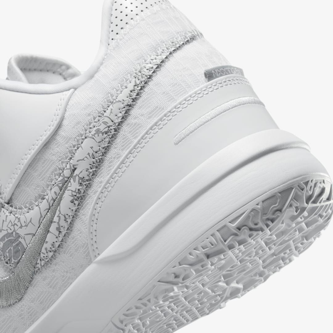 NIKE LEBRON NXXT GEN AMPD EP WHITE METALLIC SILVER