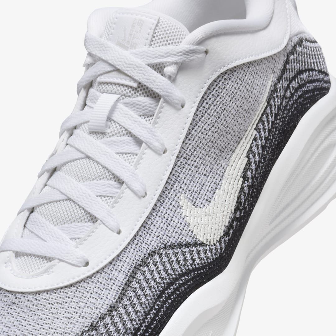 NIKE GT HUSTLE ACADEMY EP WHITE BLACK LIGHT BONE