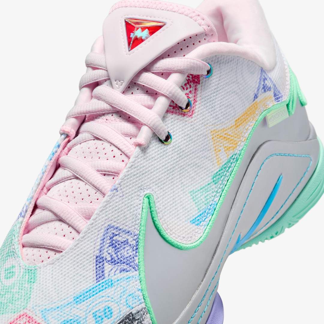 NIKE LEBRON 22 EP MONOPOLY CURRENCY