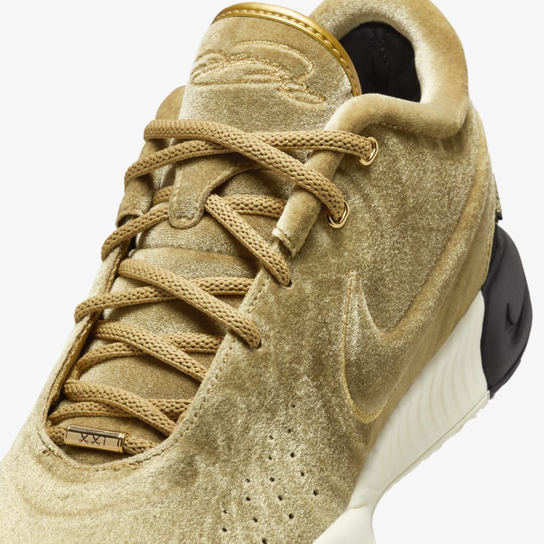 THE SHOP X NIKE LEBRON XXI EP NOBILITY