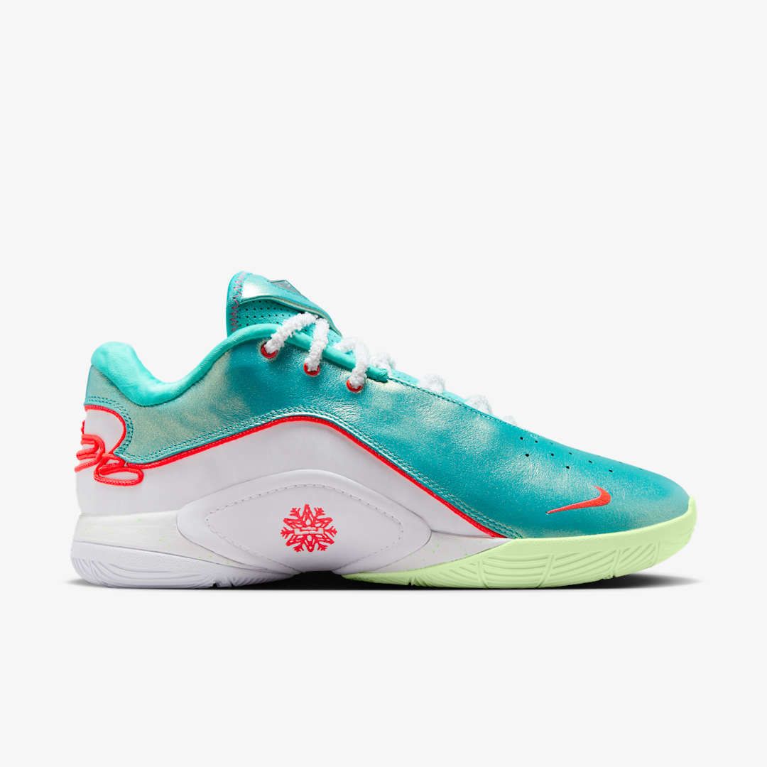 NIKE LEBRON 22 EP LIMELIGHT CHRISTMAS