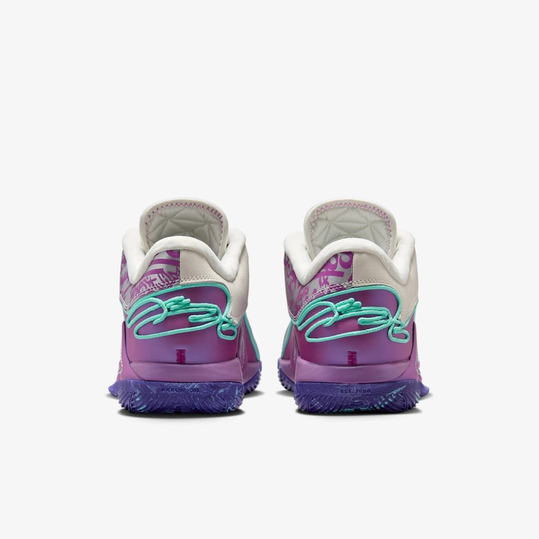 NIKE LEBRON 22 EP FROZEN GRAPES SPLIT